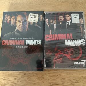Criminal Minds DVD Seasons 1 & 7 - Black and Red Box Set